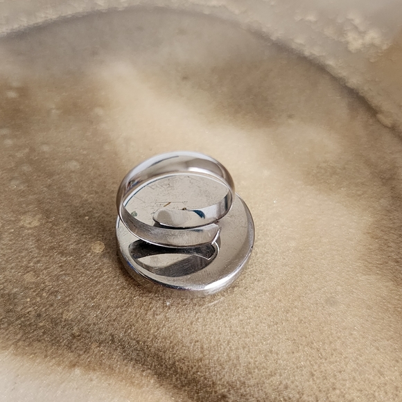 Purple Shell Adjustable Large Statement Ring - Picture 5 of 5